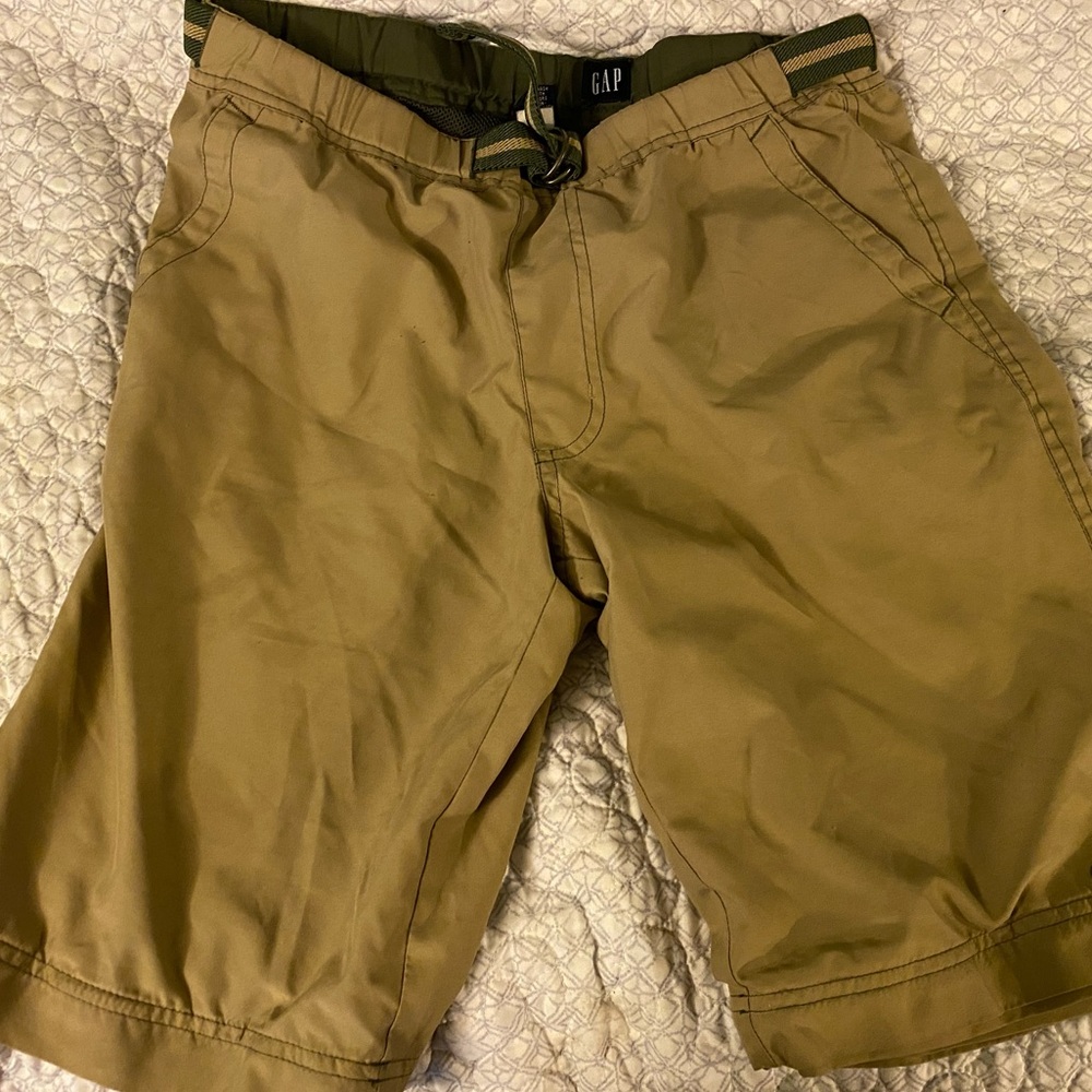 Gap shorts in new condition...